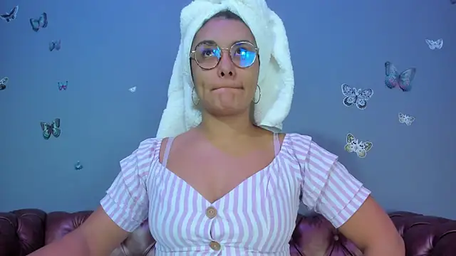 Kaira mosse online show from 07/14/26, 12:00