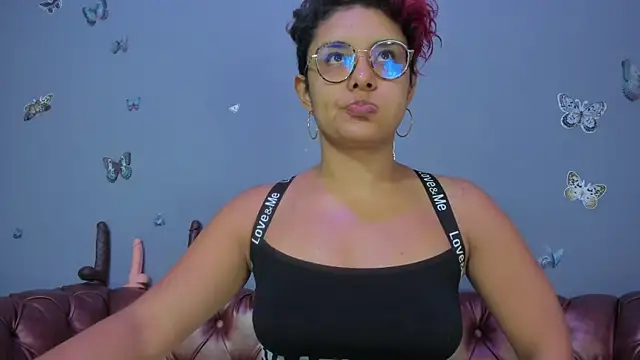 Kaira mosse online show from 07/23/26, 11:41