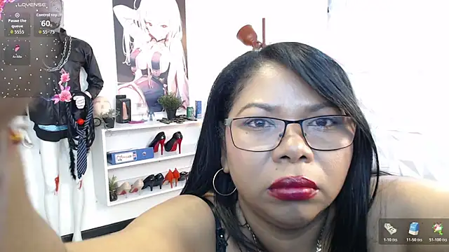 Keilathompson online show from 11/21/25, 10:25