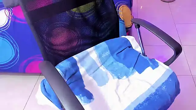 Snapshot of TEE_DIRTY_SQUIRT chatting on 01/08/25, 11:54 TEE DIRTY SQUIRT online show from 01/08/25, 11:54