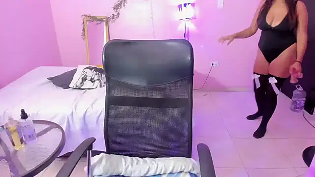 Snapshot of TEE_DIRTY_SQUIRT chatting on 03/05/25, 11:49 TEE DIRTY SQUIRT online show from 03/05/25, 11:49