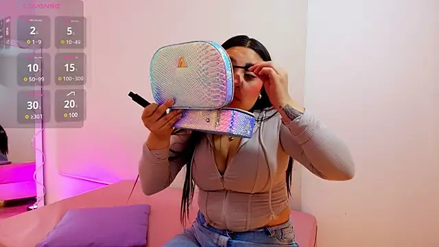 Brendda tay online show from 02/28/25, 03:37