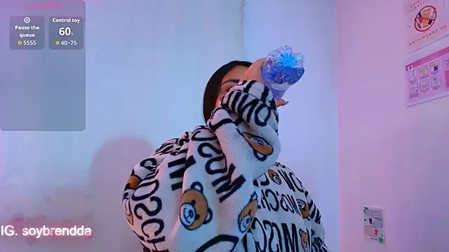 Brendda tay online show from 11/21/25, 03:27