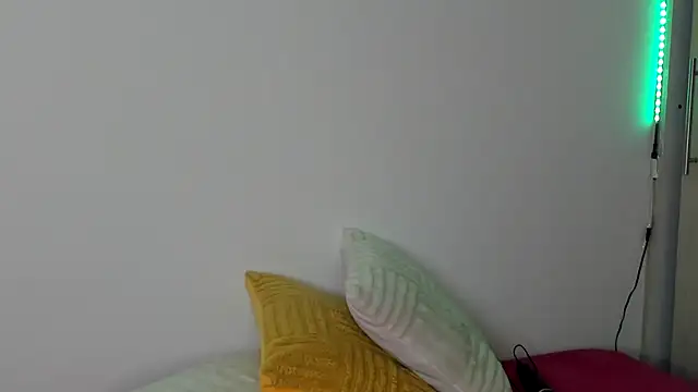 AnneteLynch online show from 02/17/25, 05:21