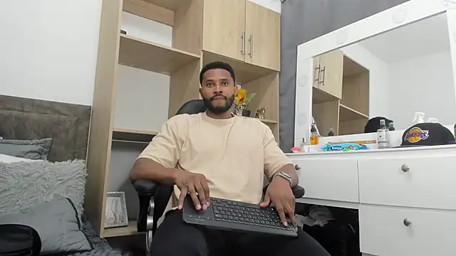 karsonmorris online show from 10/25/25, 09:42