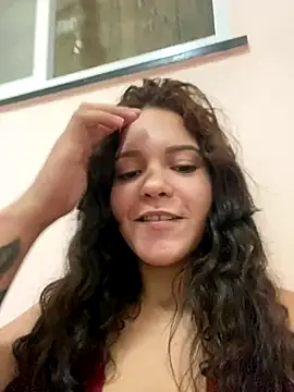 Snapshot of BranquinhaRj177 chatting on 12/20/25, 03:35 BranquinhaRj177 online show from 12/20/25, 03:35