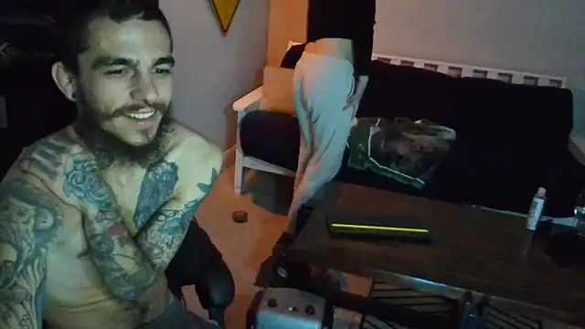 Snapshot of XMeF10 chatting on 02/23/25, 07:33 XMeF10 online show from 02/23/25, 07:33