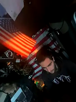 Snapshot of XMeF10 chatting on 12/22/25, 09:34 XMeF10 online show from 12/22/25, 09:34