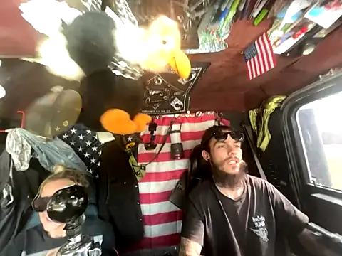 Snapshot of XMeF10 chatting on 01/08/26, 04:53 XMeF10 online show from 01/08/26, 04:53