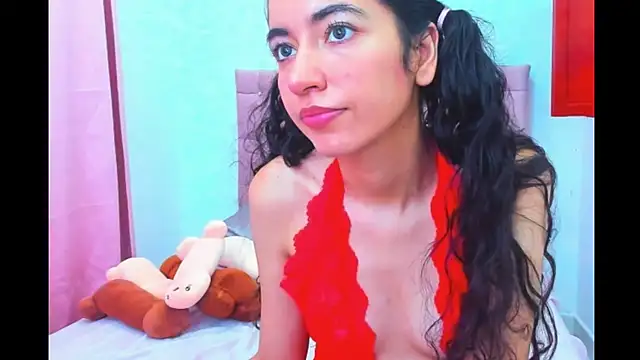 Snapshot of Katiaflex chatting on 12/23/24, 02:02 Katiaflex online show from 12/23/24, 02:02