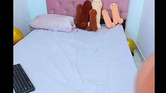 Snapshot of Katiaflex chatting on 12/31/24, 02:51 Katiaflex online show from 12/31/24, 02:51