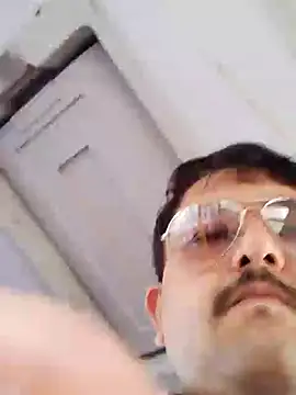 Snapshot of Akhil3290 chatting on 01/22/25, 11:34 Akhil3290 online show from 01/22/25, 11:34