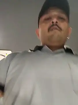 Snapshot of Akhil3290 chatting on 02/26/25, 02:57 Akhil3290 online show from 02/26/25, 02:57