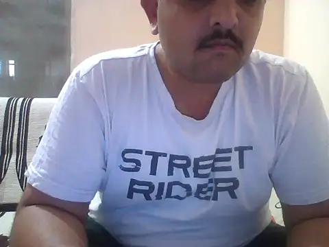 Akhil3290 online show from 05/02/26, 03:39