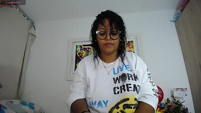 Snapshot of miajoseph_ chatting on 02/17/25, 07:04 miajoseph online show from 02/17/25, 07:04