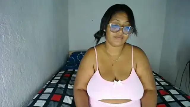 Snapshot of miajoseph_ chatting on 01/07/26, 03:53 miajoseph online show from 01/07/26, 03:53