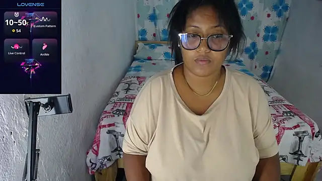 Snapshot of miajoseph_ chatting on 04/24/26, 03:31 miajoseph online show from 04/24/26, 03:31