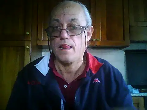 Snapshot of gianbragallini chatting on 11/22/25, 01:21 gianbragallini online show from 11/22/25, 01:21