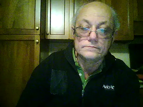 Snapshot of gianbragallini chatting on 11/26/25, 10:00 gianbragallini online show from 11/26/25, 10:00