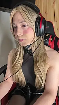 Snapshot of See_my_Boobs_ chatting on 02/28/26, 09:49 See my Boobs online show from 02/28/26, 09:49