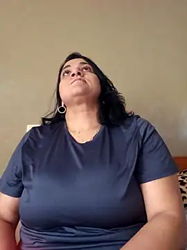 paulinaDiaz1 online show from 10/21/25, 01:12