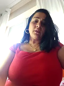 Snapshot of paulinaDiaz1 chatting on 03/21/26, 05:16 paulinaDiaz1 online show from 03/21/26, 05:16