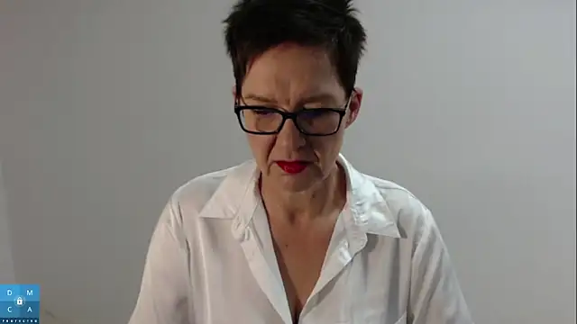 Snapshot of Sofie69Velvet chatting on 11/07/25, 06:13 Sofie69Velvet online show from 11/07/25, 06:13