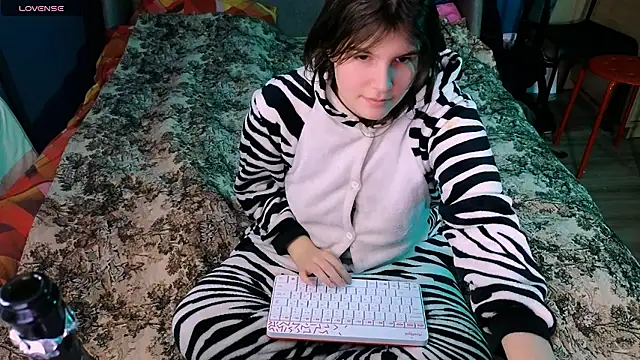 Ruyjin Choi online show from 01/06/25, 02:36