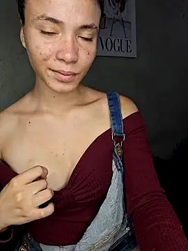 HelenHoltz online show from 09/30/25, 02:00