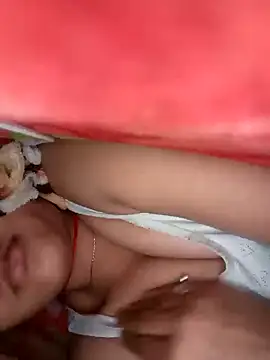 Snapshot of Avantika19 chatting on 01/08/25, 05:48 Avantika19 online show from 01/08/25, 05:48