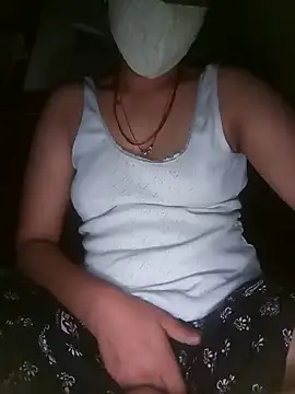 Snapshot of Avantika19 chatting on 01/08/25, 08:50 Avantika19 online show from 01/08/25, 08:50