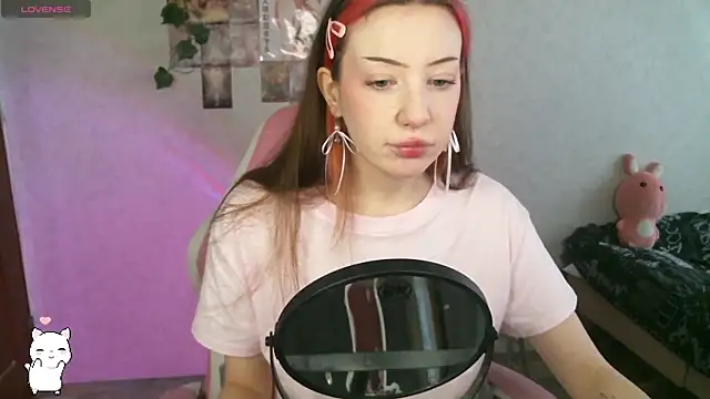 Snapshot of SweetieMollyy chatting on 03/03/25, 07:54 SweetieMollyy online show from 03/03/25, 07:54