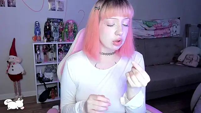 Snapshot of SweetieMollyy chatting on 11/14/25, 09:30 SweetieMollyy online show from 11/14/25, 09:30