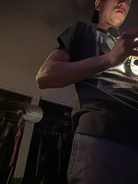 Snapshot of bigdckstud chatting on 03/17/26, 11:19 bigdckstud online show from 03/17/26, 11:19