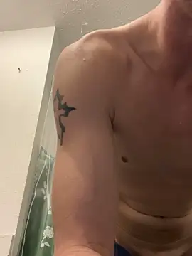 Snapshot of bigdckstud chatting on 05/17/26, 01:36 bigdckstud online show from 05/17/26, 01:36