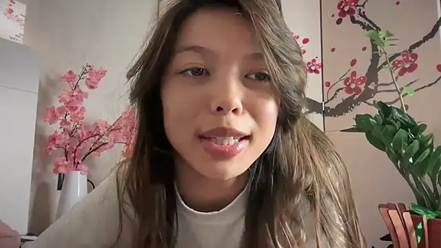 Snapshot of DesiredHoney chatting on 10/29/25, 02:19 DesiredHoney online show from 10/29/25, 02:19