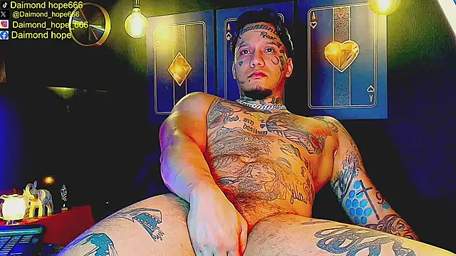 Snapshot of daimond_hope666 chatting on 12/23/25, 02:31 daimond hope666 online show from 12/23/25, 02:31