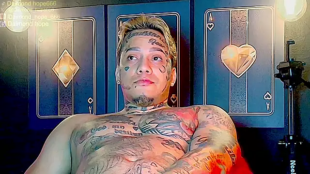 Snapshot of daimond_hope666 chatting on 03/13/26, 03:46 daimond hope666 online show from 03/13/26, 03:46