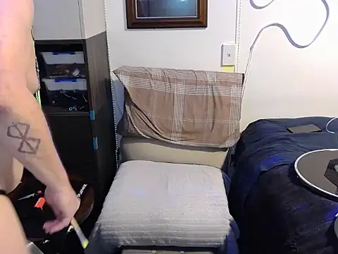 Snapshot of ChunkyMonkey007 chatting on 10/28/25, 09:02 ChunkyMonkey007 online show from 10/28/25, 09:02