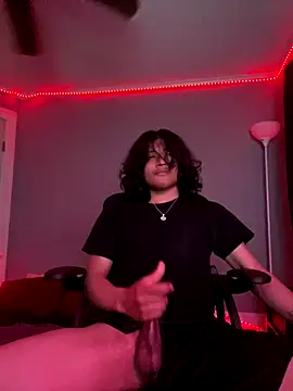 Snapshot of plutomf chatting on 11/11/25, 08:25 plutomf online show from 11/11/25, 08:25