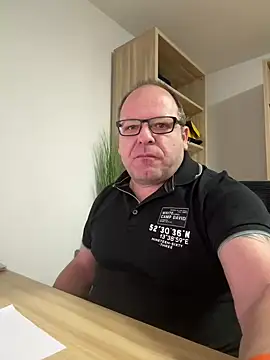 coupleLatinaLovers online show from 12/16/24, 05:49