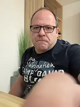 coupleLatinaLovers online show from 12/19/24, 10:02