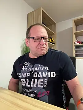 coupleLatinaLovers online show from 12/26/24, 07:03