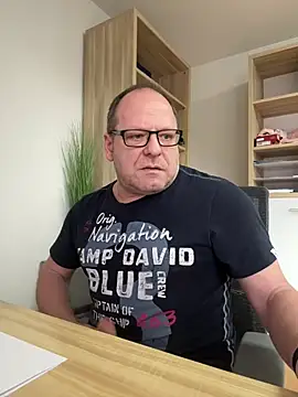 coupleLatinaLovers online show from 01/31/25, 08:54