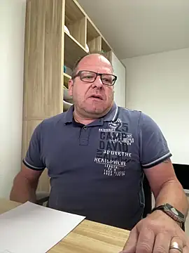 coupleLatinaLovers online show from 05/12/26, 05:26