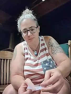 Snapshot of GraceHenderson chatting on 07/28/26, 10:54 GraceHenderson online show from 07/28/26, 10:54