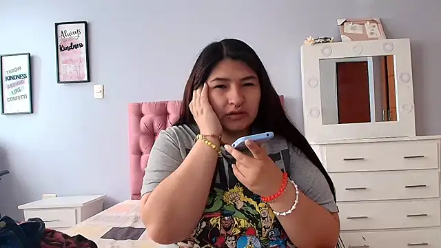 Snapshot of _69HONRY chatting on 02/14/25, 12:57 69HONRY online show from 02/14/25, 12:57