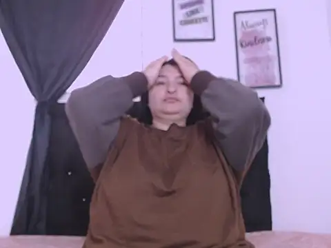 Snapshot of _69HONRY chatting on 10/25/25, 12:56 69HONRY online show from 10/25/25, 12:56