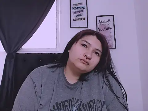 Snapshot of _69HONRY chatting on 10/26/25, 02:45 69HONRY online show from 10/26/25, 02:45