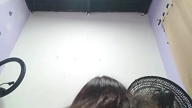 PetiteIvoryQueen19 online show from 01/19/25, 08:29